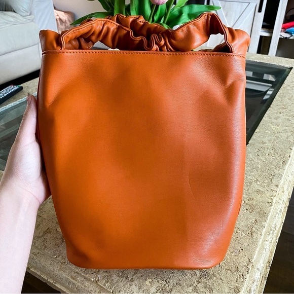 Ahisa Bag Bettye Bucket Vegan Medium French Cognac GUC - Picture 9 of 10